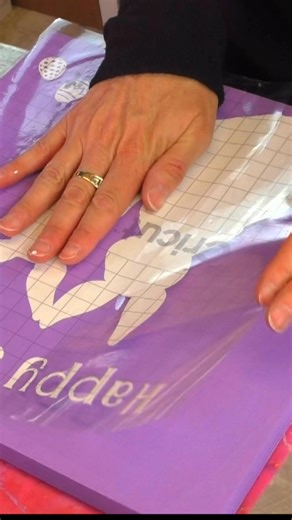 I made an easy Easter bunny DIY! I broke out my paint and my Cricut to make a cute Easter decoration. It’s a great addition to your Easter decor but best of all it’s handmade by you! #diy #easter #EasterBunny | Craft Klatch