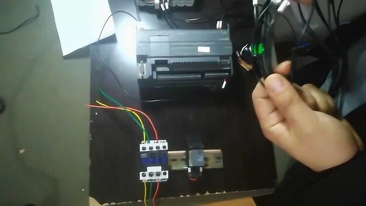 西门子s7-200smart实物如何接线一个例子说明