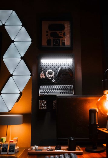 Pegboard Desk Setup Ideas for Gamers and Creatives