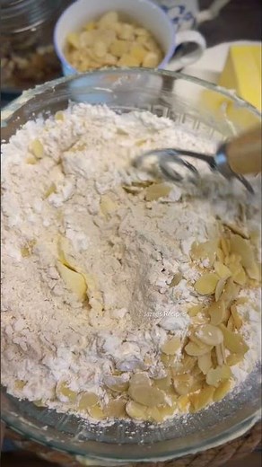 Perfect Almond Shortbread Fingers in Minutes! #recipe #food