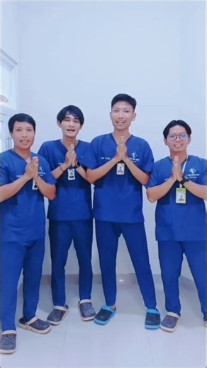 Tim CSSD (Central Sterile Supply Department) mungkin bukan sosok yang sering terlihat di rumah sakit, tapi tanpa mereka, banyak prosedur medis tidak akan berjalan dengan aman. Mereka bertanggung jawab untuk membersihkan, mensterilkan, dan memastikan semua alat medis yang digunakan benar-benar aman dan bebas dari kuman. Setiap hari, mereka menjaga standar kebersihan yang tinggi agar pasien dapat menjalani perawatan tanpa risiko infeksi. Bekerja menjadi seorang CSSD adalah contoh nyata bagaimana p