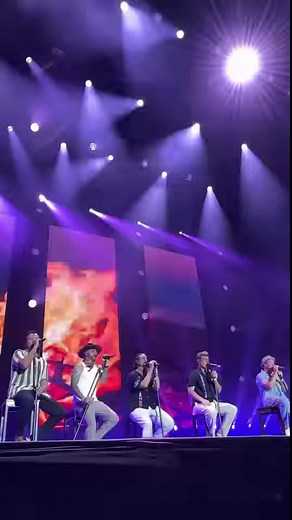 122K views · 6K reactions | We never wanna lose our BSB family ♥️ Day 13 is “Don’t Wanna Lose You Now.” #BSB30for30 | Backstreet Boys | Facebook