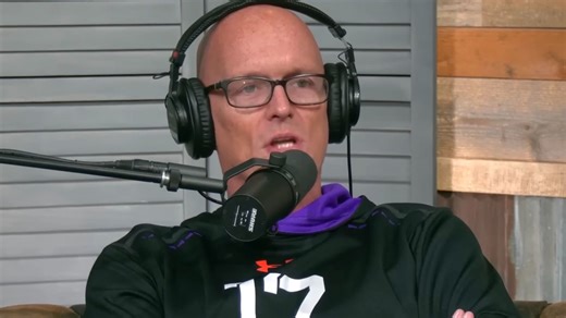 ESPN star Scott Van Pelt issues apology to Russell Wilson over 'mean' message