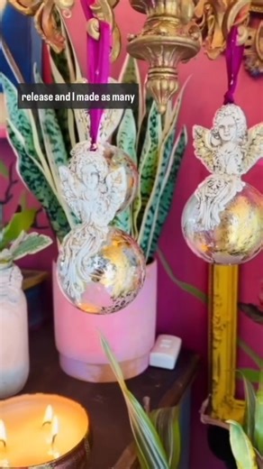Check out these handcrafted holiday ornaments by Debi's Design Diary using the Angelic Tapers and Bibelots moulds. These ornaments are so beautiful and simple to make for your Christmas tree this year! ✨ Click here for the project tutorial: https://www.youtube.com/watch?v=yr_kuiTmDqI | IOD - Iron Orchid Designs