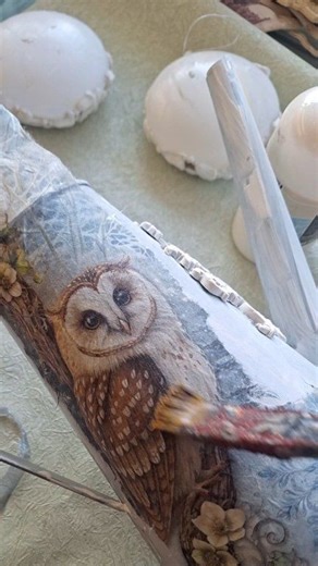 408K views · 2.3K reactions | Here’s a little sneak peek of a new piece I’m creating using Pentart products and Stamperia papers. A soft, wintry touch full of snowy owls, gentle deer and a frosty atmosphere… all wrapped around a vintage watering can. A hint of Christmas magic without going full festive. Pentart #Christmas #FestiveVibes #winterwonderland | Découp Art by Roberta Marone | Facebook
