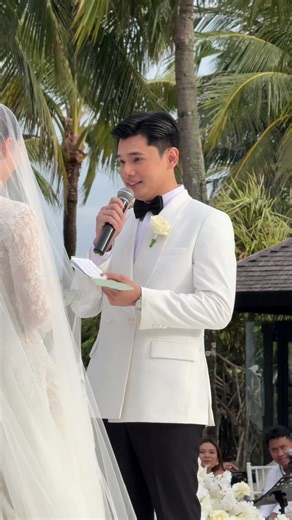 Celebrating Rayn Wijaya and Ranty Maria's Wedding Moments