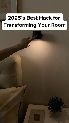 Discover Manisk, the minimalist wall lamp inspired by Norwegian design. ✨ No drilling. No cables. Just effortless light and calm simplicity. ✔️Rechargeable & completely wireless ✔️3 light levels with smooth dimmer ✔️360° rotation for perfect direction Bring the feeling of Nordic warmth into your home 💡 Experience Manisk today. | The Home Glow Journal