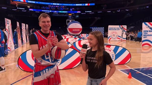 Radio RAMPA on Instagram: "Jedyny Polak w @harlemglobetrotters Paweł Kidoń “Dazzle” @kid_fsbb udzielił dzisiaj wywiadu Radio RAMPA - młodej ale odważnej reporterce Amelii!! Dzisiaj 100. Lat Harlem Globetrotters w Madison Square Garden! A na końcu wywiadu oczywiście trik!"