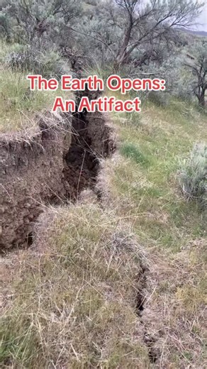 #geology #theearthopens #interesting #archeology #comedy | ghostofvernaga