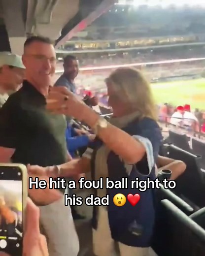 Bobby Witt Jr. Hits Foul Ball to Dad in MLB Game ❤️