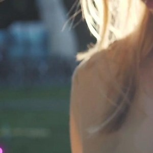 АНТИКУРС | VIDEOMAKING on Instagram: "Бесплатный онлайн курс, сегодня в 19:00! -2 часа практики созданию крутых видеороликов, сайтов, и дизайна🎥 -100 шаблонов сторис в подарок всем студентам📱 -2 программы для монтажа, мы предоставляем после обучения💾 -5 минут - столько длиться выполнение заказа на фрилансе, что бы выполнить проект на 80 000 сомм , процесс покажем на вебинаре🔥 -300 мест в WhatsApp группе, куда отправим ссылку на вебинар Жми "Подробнее" что бы записаться. Всего 300 мест.🔵"