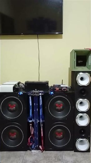 ULTRAVOX RESIDENTIAL SOUND SYSTEM PLAYING LOUD!