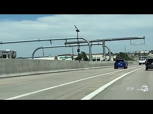 Beginning Jan. 1, 2025, drivers will be fined for weaving in and out of express lanes