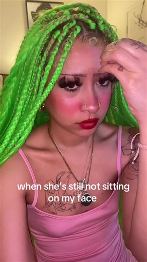 ok I unblock u @Doja Cat . {I posted this then wrote her that I saw her vogue video saying she’s struggling to make friends and that I’ll always be her friend. or gf. or wife if she still wants that. and that I forgive her if she forgives me too and I love her. and she posted this right after lmao. so yea fine I unblock baby and she sit on my face bye