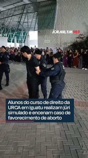 JORNAL FM 98.9 IGUATU on Instagram: "Os alunos do curso de Direito da Universidade Regional do Cariri (URCA) realizaram, nesta terça-feira, 16, o terceiro júri simulado promovido pela instituição. A atividade acadêmica integrou a programação prática do curso e reuniu estudantes em uma simulação que reproduz o funcionamento do Tribunal do Júri. Nesta edição, o caso analisado abordou a acusação de favorecimento de aborto, com desfecho em óbito da genitora. Durante o júri simulado, os participantes