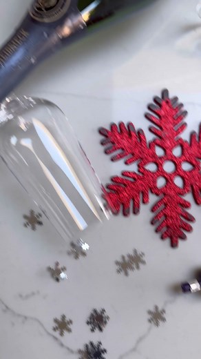 Chef Tristan shows you how to give your fizzy wine a second life! 🌟 | Tasty UK