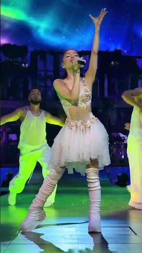 Last performance of Break Free | eternal sunshine tour #arianagrande