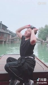 59K views · 956 reactions | Thinking hard on posing for photos? These two men guide you through a series of classic poses widely adopted among middle aged Chinese women | People's Daily, China | Facebook