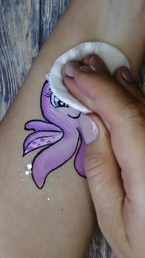 Альтернативная версия рисования аквагрима😁 #аквагрим #залипательнорисую #ваугрим #facepaint