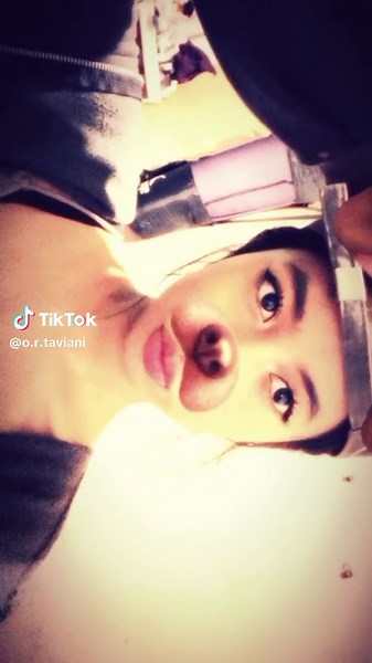 Create Stunning Boomerang Effects with CapCut