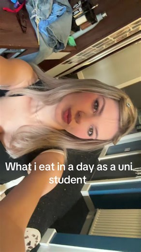 Healthy Eating as a University Student: A Day's Meals