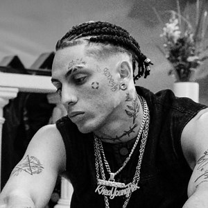 CON UN BESO - KHEA - LETRAS.COM