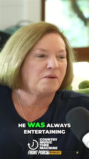 Riley Green's mom shares a fun story about her son! Riley Green's mom opened up about her son's playful spirit! #RileyGreen #FamilyFun #MusicLife #CountryVibes #MomStories | Country Music Time Machine