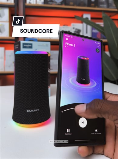 Soundcore Flare 2 Déballage / Unboxing Caractéristiques : - Modèle : Soundcore Flare 2 - Puissance : 20W - Son immersif 360° - Multi Connection : Jusqu'à plus de 100 speakers - Autonomie : Jusqu'à 12h - Protection : IPX7 Waterproof (Résistant à l'eau) - Jeu de lumières multi-colores - Application : Soundcore #soundcore #flare2 #speaker #speakerbluetooth #woofer