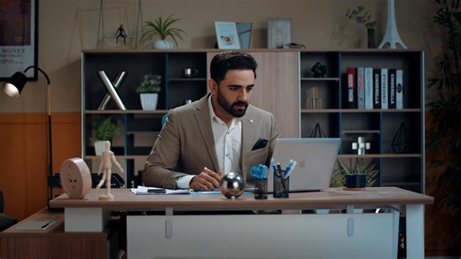 Global Office World Ever got so comfortable at work kay office aur ghar ka farq hi blur ho jaye? That’s the vibe of our new campaign #worklifeobsessions… where furniture goes beyond productivity aur ban jata hai your crazy #worklifeobsession. From office chairs jo sitting on the cloud wali feel day to work tables that make productivity effortless—this is how Global Office World is gonna design your everyday office obsessions… Watch the film & comment—how relatable is this obsession for you….. #W