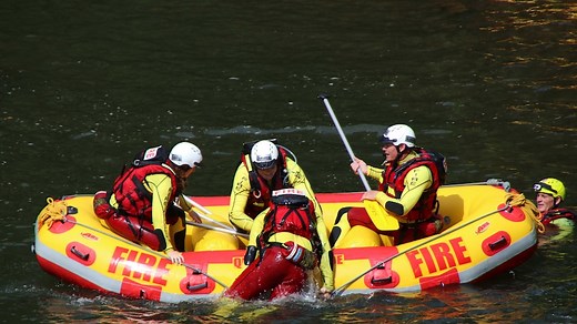 Queensland swiftwater rescue squad back in training in time for La Niña flood threat