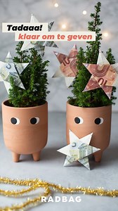 2.4K views | Je hebt besloten om met kerst iemand geld cadeau te...