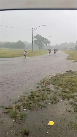 Heavy rainfall during Cape Gate Vaal Marathan. 📹 Cape Gate Vaal Marshals. 1 March 2026 #newsnexussa #InCaseYouMissedIt | News Nexus SA