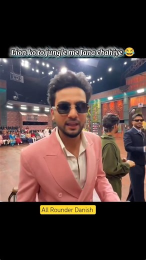 Elvish Yadav Vs Lion Ko Kiya Roast Badly #elvishyadav #munawarfaruqui #fukrainsaan #biggboss #shorts