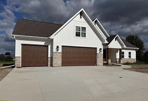 1766 Arbor Gate Ln, Green Bay, WI 54311 - MLS 50304968 - Coldwell Banker