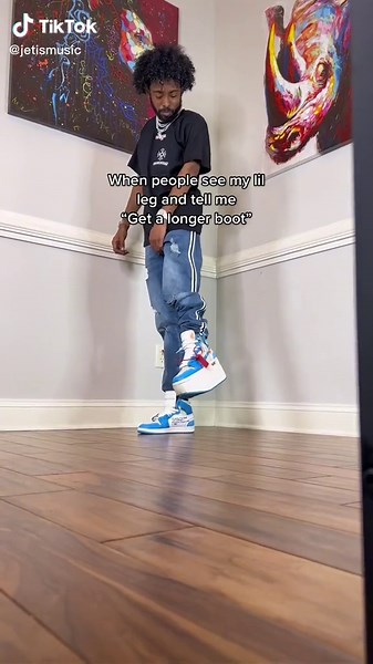 I got a longer orthopedic boot now 🦩🥾🤷🏽‍♂️😂😂 #fyp #foryou #foryoupage #airjordan #jordan1 #jordan #jordans #offwhitejordan #travisscottjordan #funny #comedу #disability #disabled