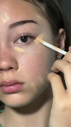 Fun Makeup Tutorial with American Teen Style