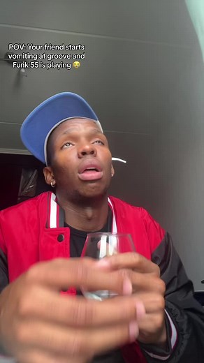 As we approach the weekend lets leave the first time drinkers at home😹😭😭😭😭😭 #fypシ #explorepage✨ #savibes🇿🇦🇿🇦🇿🇦🇿🇦 #createnext #msanzitiktok #mzansicomedy #fyp