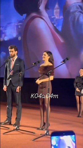 Hande Erçel Wows the Crowd at Moscow Premiere! 🇷🇺👏 Incredible Atmosphere! #Shorts