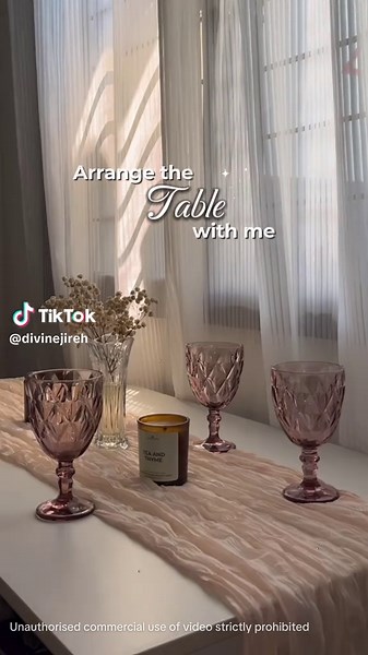 Enhance Your Table Set-Up with Stylish Table Runners