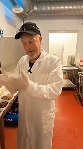 Flesk og duppe er i disken til åpningstid 😋🥓🐖🤩🇳🇴 Velkommen til hyggelig handel i kjøttbutikken som har alt til hverdags, helg og fest 🔥🥩🍖🐐🐖🐑🐄🐂🐥🐓🍔🍖🥓🌶🧅🇳🇴🇳🇴🇳🇴 Varnaveien 35 Moss 🤩🤩 #Ferdigmiddag #Fleskogduppe #Moss #Høyda #Ertneskjøtt | Ertnes Kjøttforretning