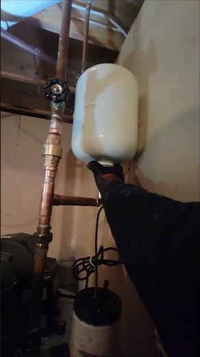 installing hot water recirculation pum🦾🦾 #plumbing #construction #plumber