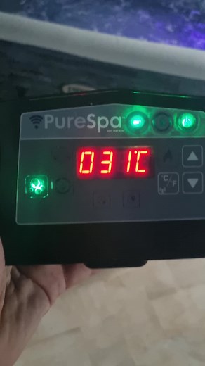 Installation d'un Jacuzzi Carré avec LED et Contrôle à Distance