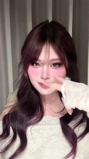 Transform Your Square Face with Fox-Style Makeup: Before & After