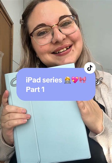 Due to popular demand 😌 part 1 of my iPad series! This video is an iPad tour, comment what you want to see next 🥰✨💖 #thatmathsteacher #teachersoftiktok #stemtok #misshanekom #maths #school #ipad #ipadtour #ipadapps #goodnotes