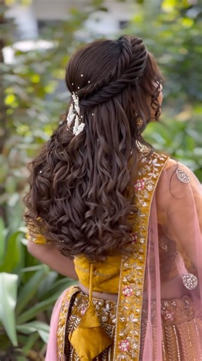 Monika Parag Dave on Instagram: "Online / offline class available *Master Diploma ma in Pro* HAIR STYLE MASTER CLASS *SURAT 3 to 5 January 2026 AHMEDABAD 8 to 12 January 2026 Online class fees: 1000/- only Offline class available AHMEDABAD Makeup Master Class 17 to 21 January 2026 Online class fees: 1000/- Offline class available - Daily live class - Video will be save for 6 month - certificate will be provided Bridal & Sider Bookings are open 9099977192/9974621218/9033338045 More info : 9099977