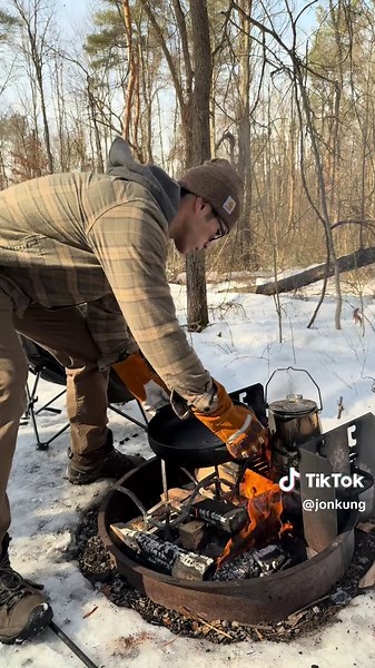 Easy Rustic Campfire Nachos Recipe for Your Cabin
