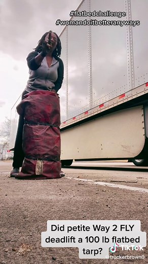 #flatbedchick #flatbedtruckerlady #flatbedtruckin #truckertiktoks #femaletrucker🙌🏾😜 #deadlifttok #challengeaccepted #fyp #virall