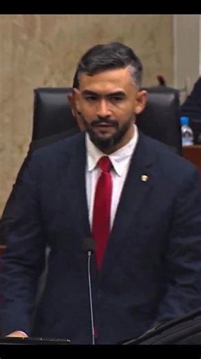 17K views · 982 reactions | ¿De qué sirve una laptop si ni siquiera hay un puente para llegar a las escuelas? Las comunidades claman por obras básicas, no por contratos millonarios. Hoy levanto la voz por ellos, porque la educación también se construye con empatía y sentido común. | Luis Lucho Duke | Facebook