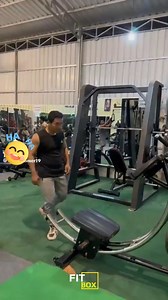 2.4M views · 20K reactions |  Tena ilaina ny COACH rehefa any anaty salle de sport mba tsy hanaovanaovana foana! ☺️ | Fitbox | Facebook