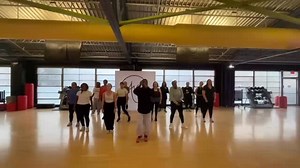 The dancers in @wordsbyjay’s Hip Hop 101 class SLAYED ☄️🔥 Jaydee is back this Sunday, Dec. 7 for another beginner friendly Hip Hop combo! 🎶: “ErrTime” - @iamcardib (we do not own the rights to this music) #dmvdance #dcdance #alexandriava #arlingtonva #hiphopdance#adultdanceclass #dmvdancecommunity #hiphop #dancechoreography #beginnerdance | AVA Dance Company